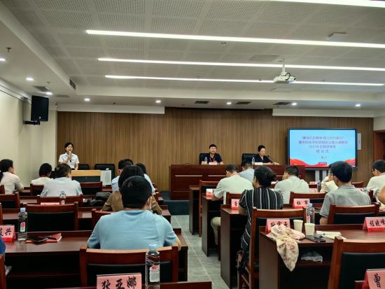 图为理论课现场。主办方供图 图为理论课现场。主办方供图